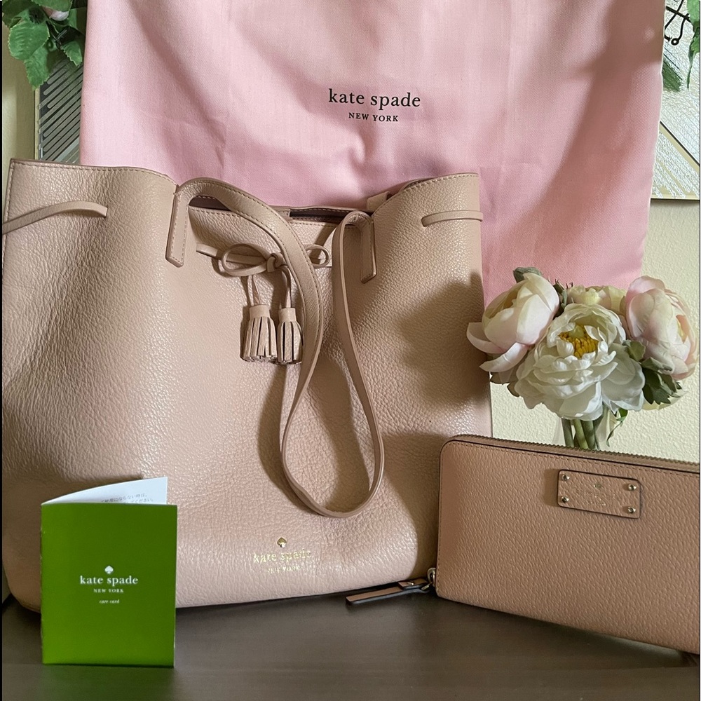 ♠️Kate Spade Hayes St. Blush Tote with matching blush long wallet♠️